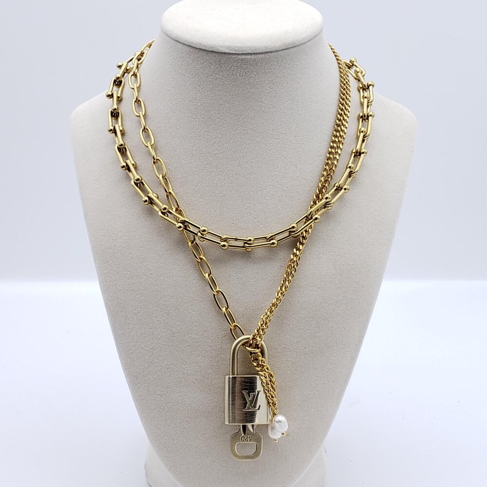 Double Chain Necklace with Authentic Louis Vuitton Padlock Pendant & Fresh Pearl - Picture 3 of 13